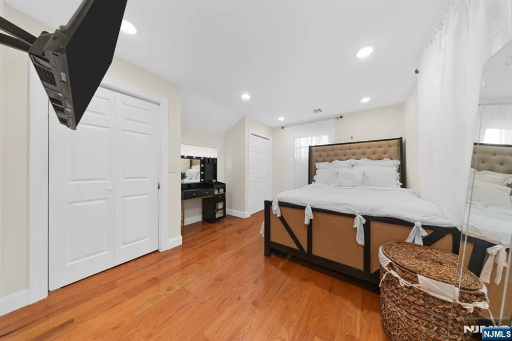 6 Hoover Road Jefferson Township, NJ 07438