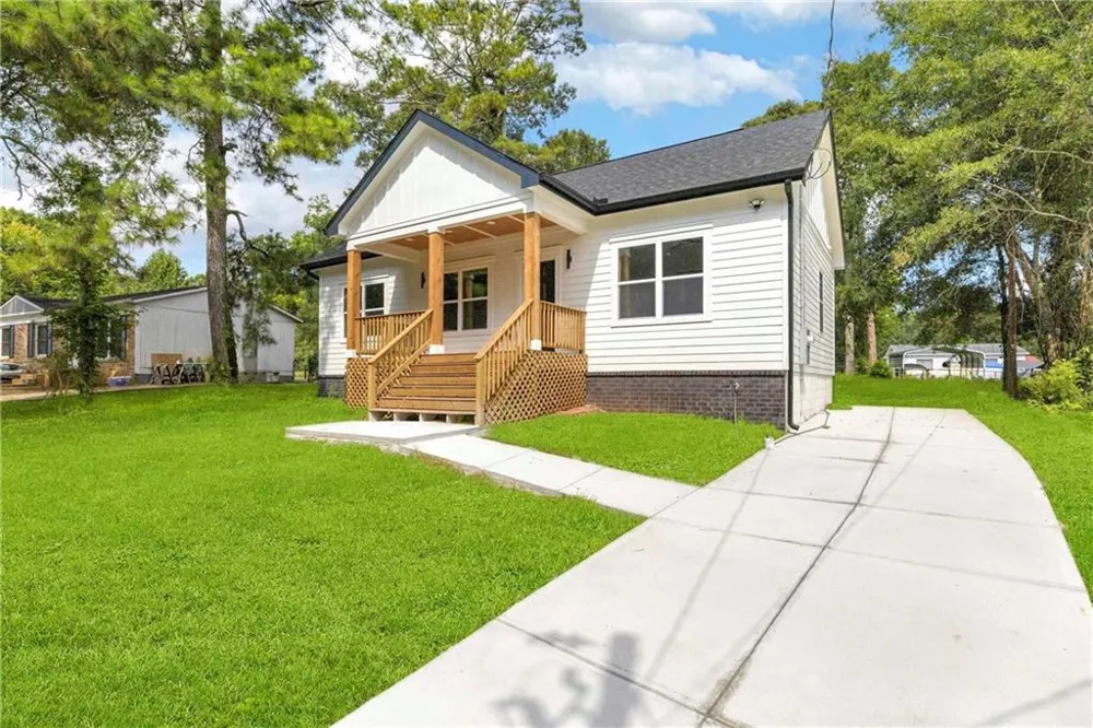 159 Wright Circle Athens, GA 30601