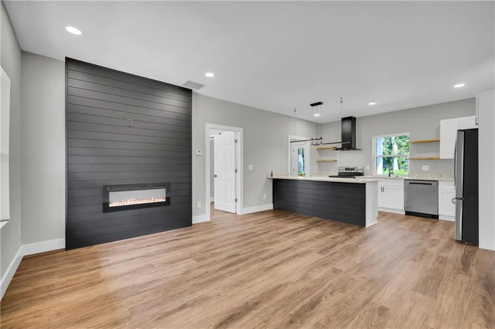 159 Wright Circle Athens, GA 30601