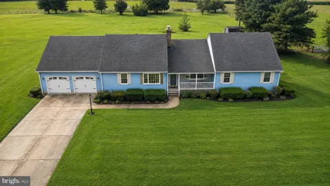 19 PINE TAVERN ROAD