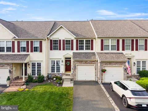 229 CREEKSIDE DRIVE