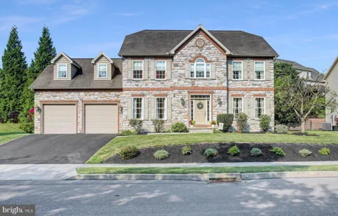 492 FRANCIS DRIVE