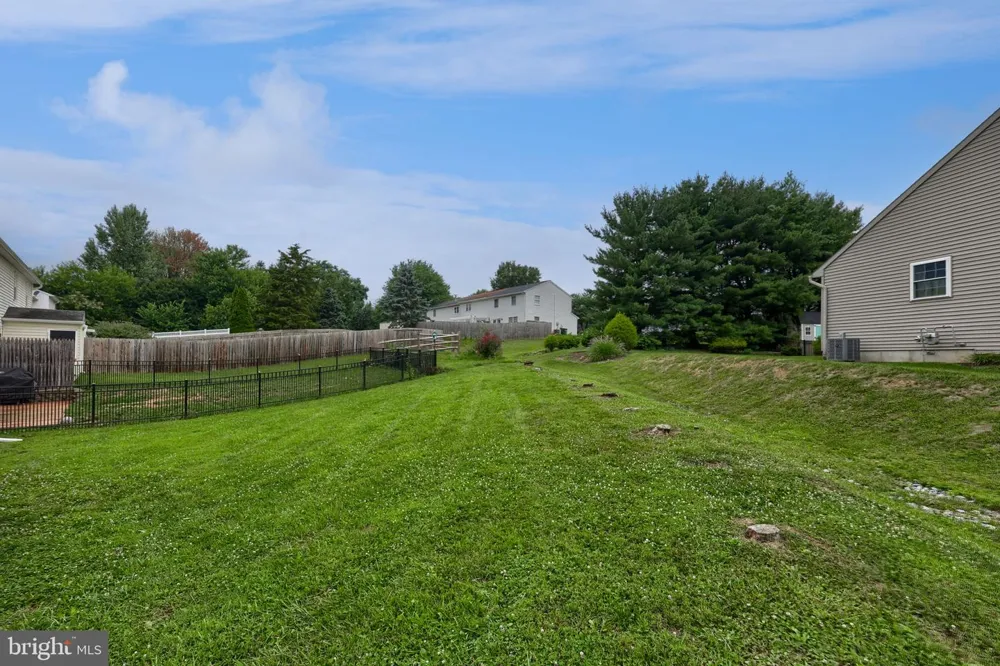 455 CROSSWINDS DRIVE Lititz, PA 17543