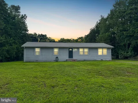 127 FAIRFAX DRIVE