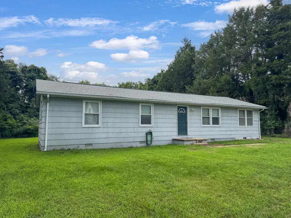 127 FAIRFAX DRIVE Colonial Beach, VA 22443