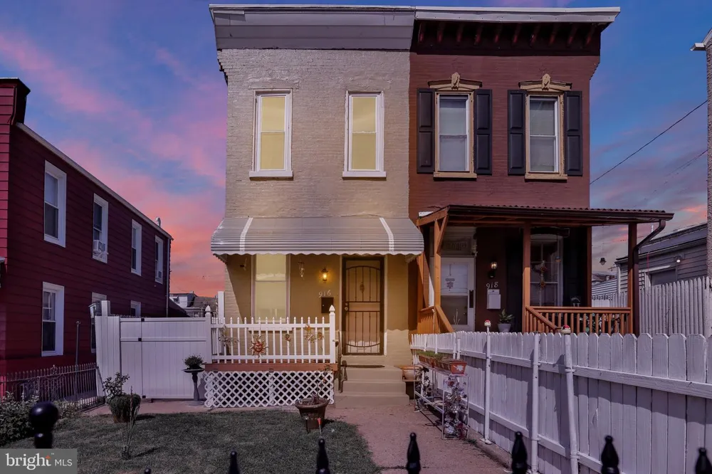 916 6TH STREET Reading, PA 19601