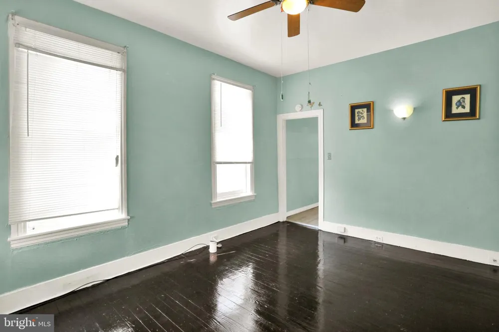 916 6TH STREET Reading, PA 19601