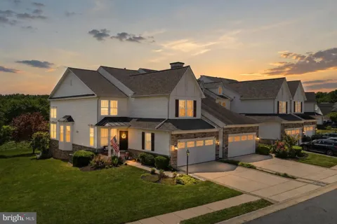 447 MAJESTIC PRINCE CIRCLE