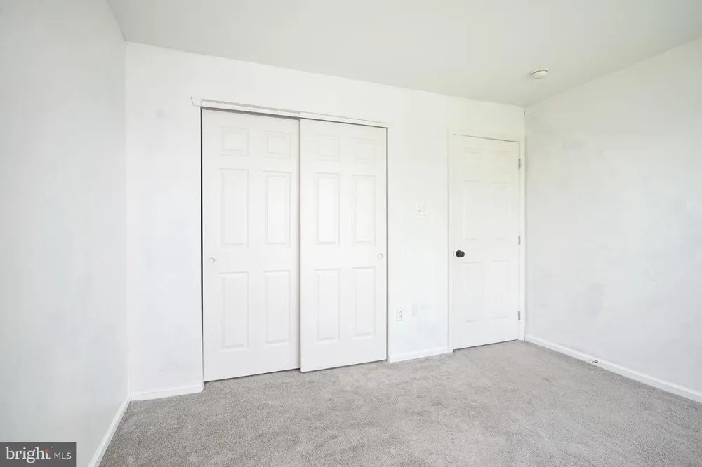 6201 RIVERFRONT DRIVE Palmyra, NJ 08065
