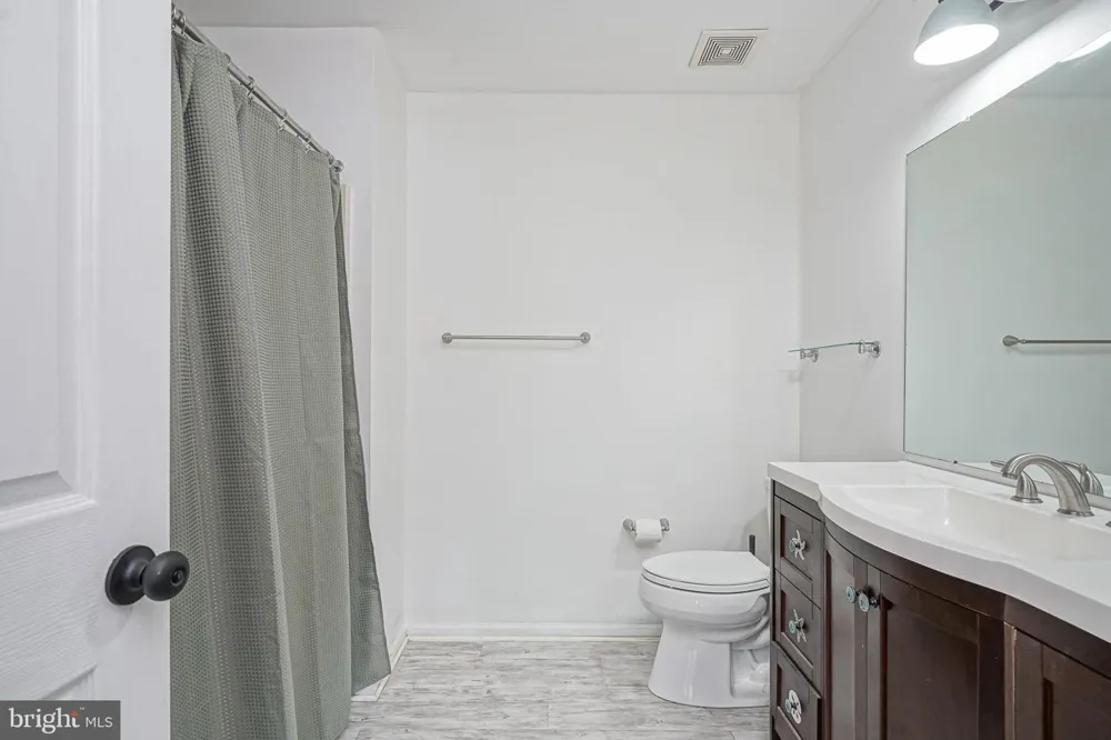 6201 RIVERFRONT DRIVE Palmyra, NJ 08065