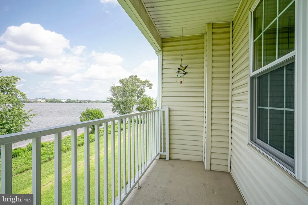 6201 RIVERFRONT DRIVE Palmyra, NJ 08065