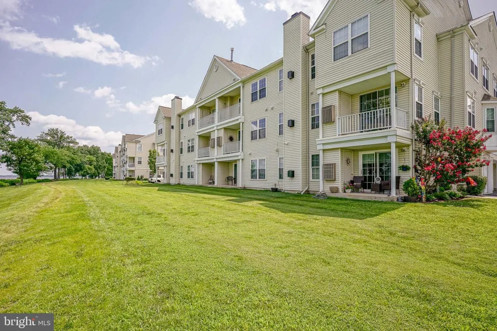 6201 RIVERFRONT DRIVE Palmyra, NJ 08065