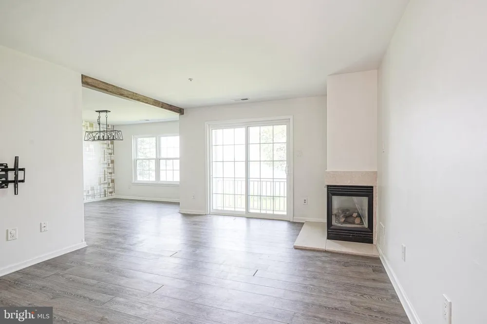 6201 RIVERFRONT DRIVE Palmyra, NJ 08065