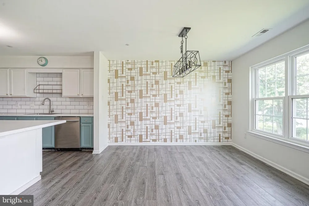 6201 RIVERFRONT DRIVE Palmyra, NJ 08065