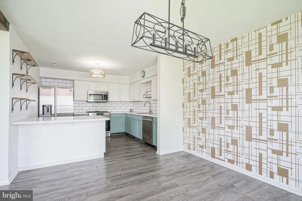6201 RIVERFRONT DRIVE Palmyra, NJ 08065