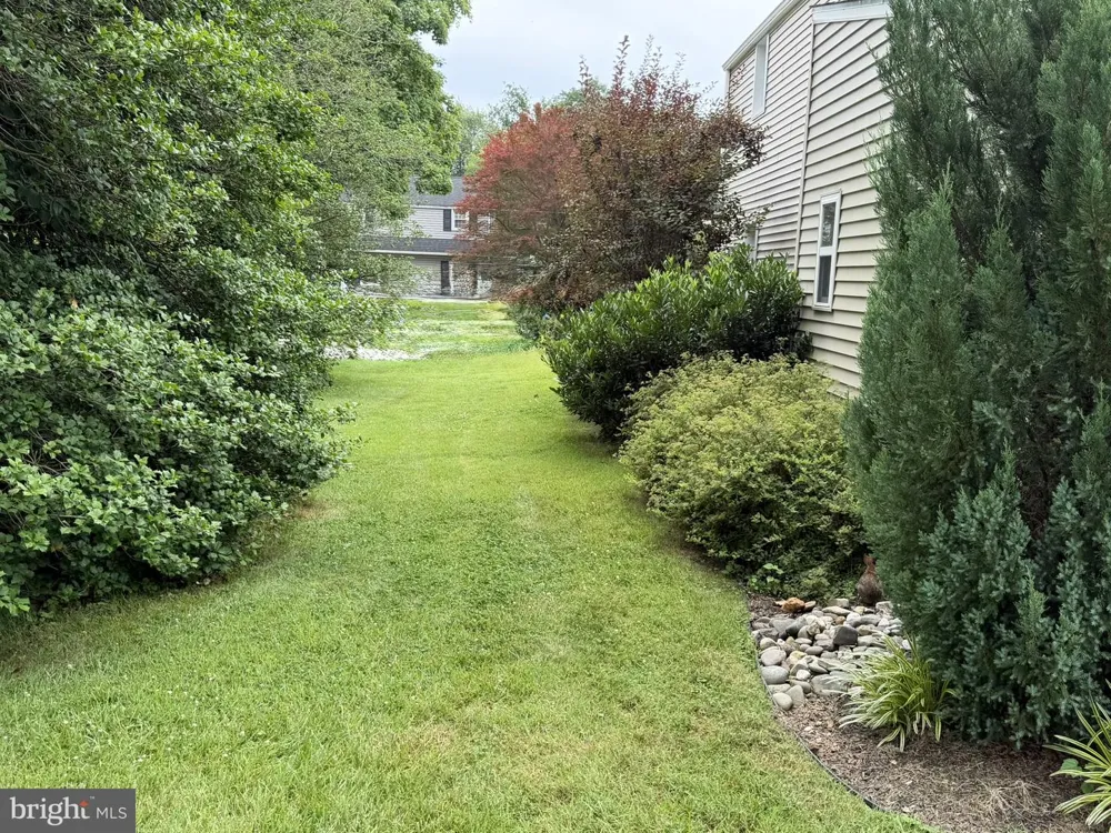217 LYSTER ROAD Oreland, PA 19075