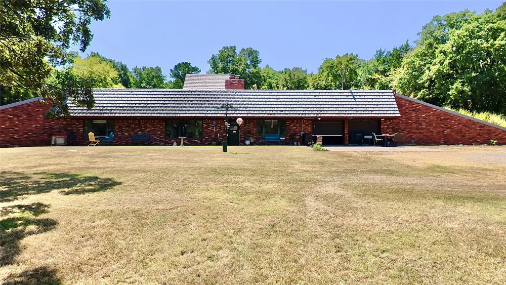 116973 S 4300 ROAD Porum, OK 74455