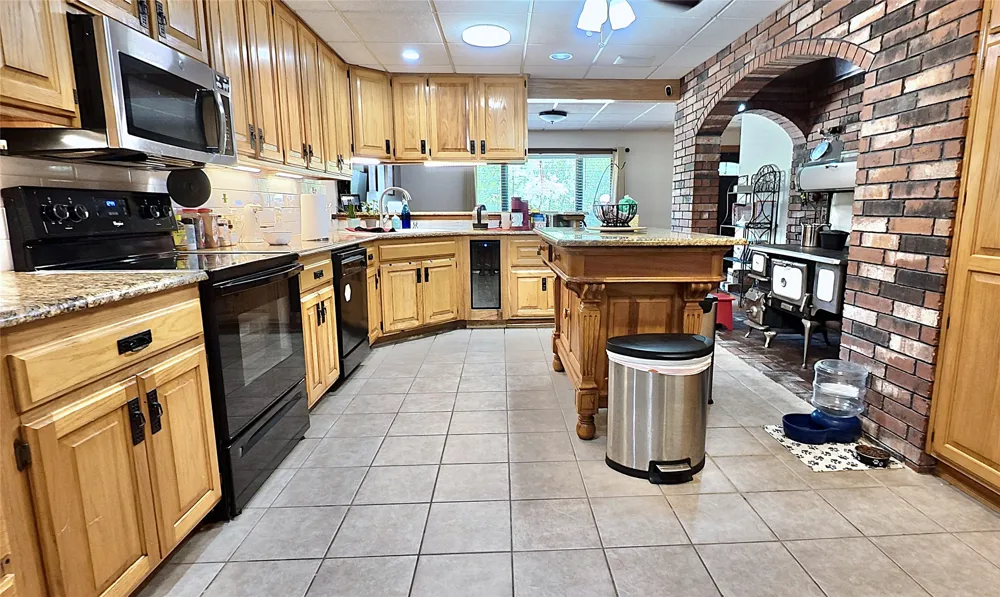 116973 S 4300 ROAD Porum, OK 74455