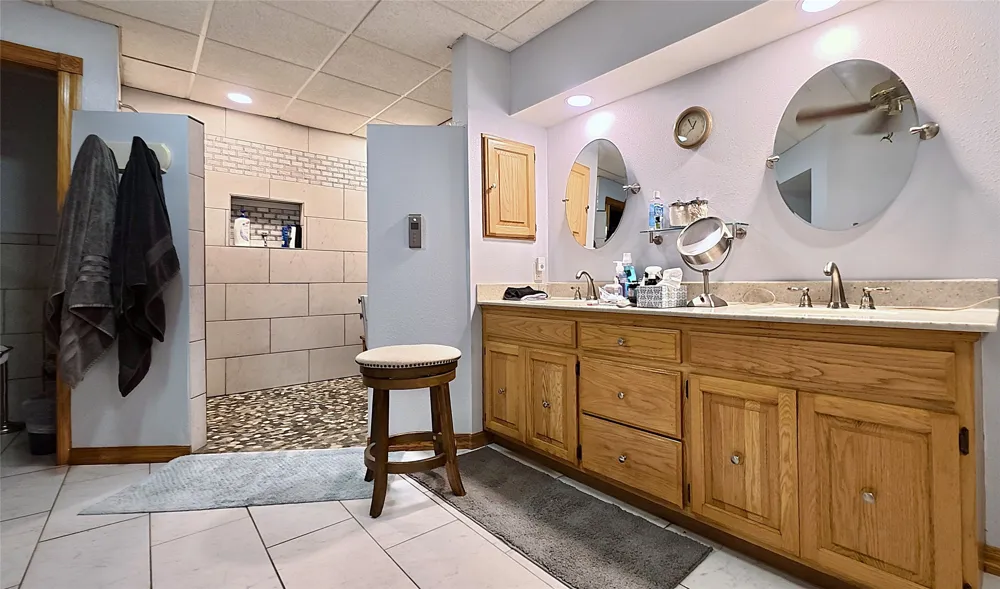 116973 S 4300 ROAD Porum, OK 74455