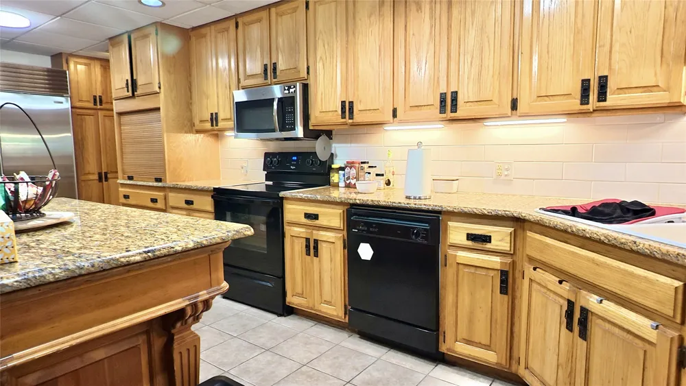 116973 S 4300 ROAD Porum, OK 74455