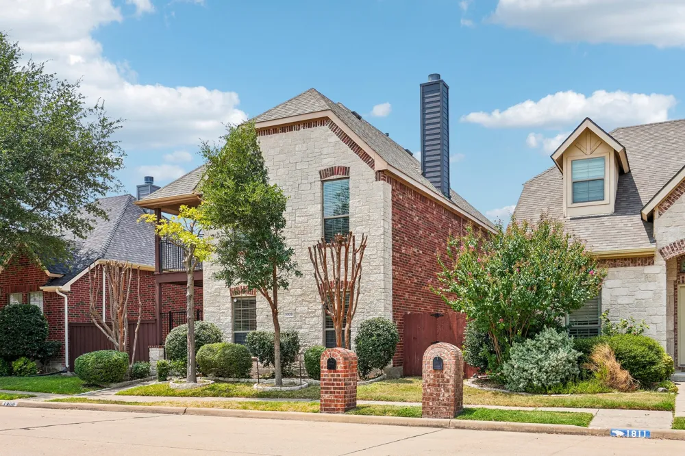 1809 Downing Street Allen, TX 75013