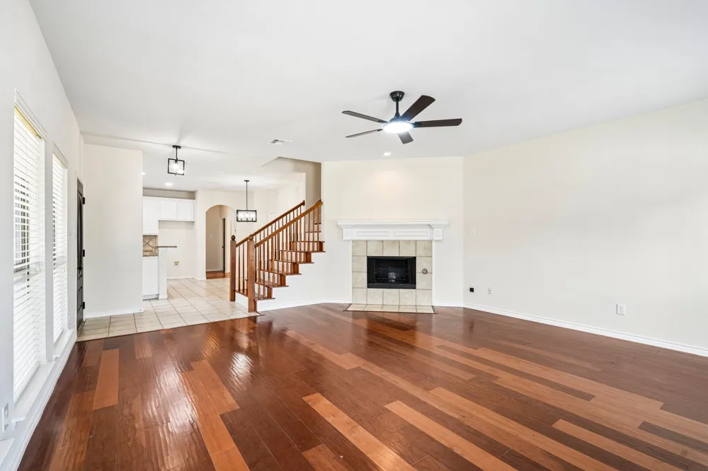 1809 Downing Street Allen, TX 75013