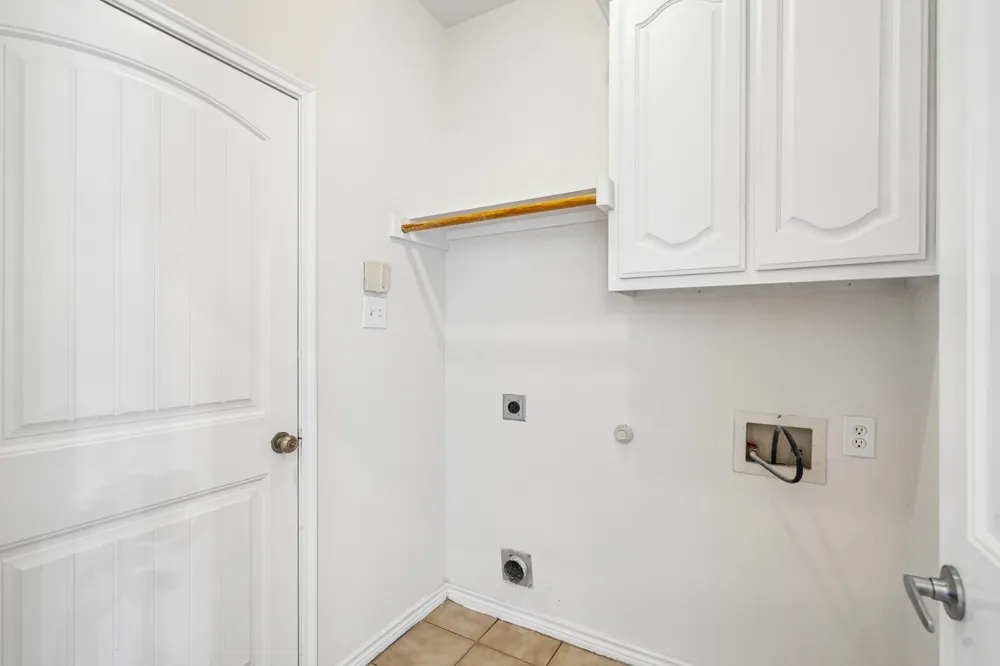 1809 Downing Street Allen, TX 75013