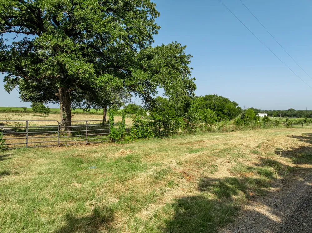 Hcr 1414 Blum, TX 76627