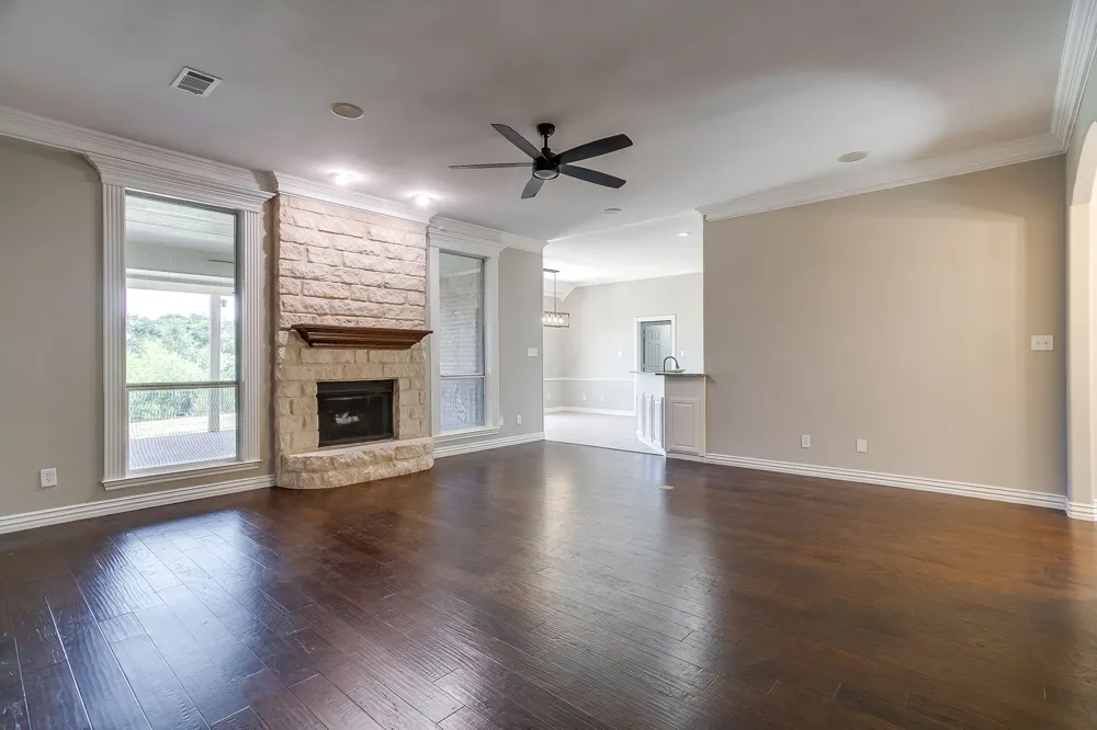 117 Danielle Drive Hudson Oaks, TX 76087