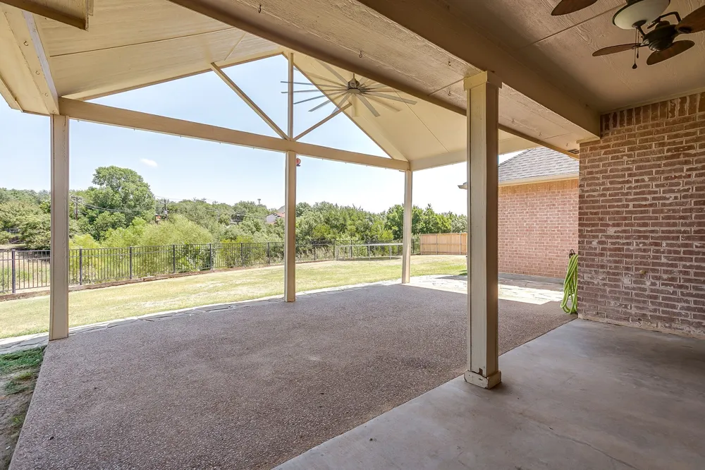 117 Danielle Drive Hudson Oaks, TX 76087