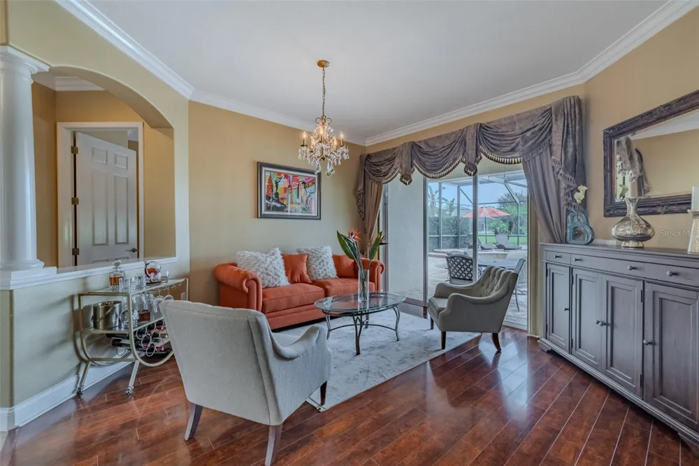 8016 CYPRESS CROSSING COURT Tampa, FL 33647
