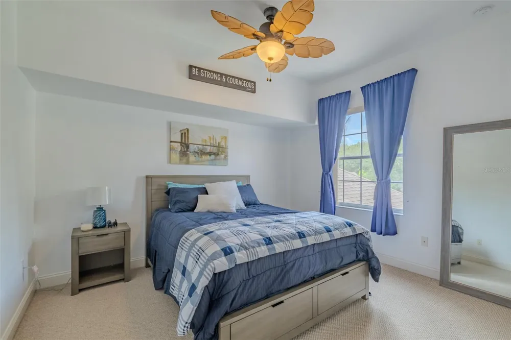 8016 CYPRESS CROSSING COURT Tampa, FL 33647