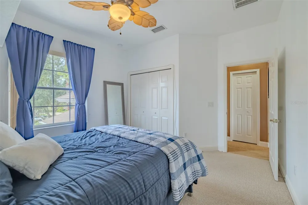 8016 CYPRESS CROSSING COURT Tampa, FL 33647