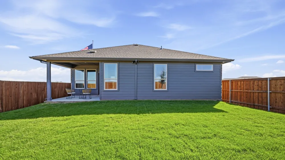 138 RINGTRAIL DRIVE Rhome, TX 76078