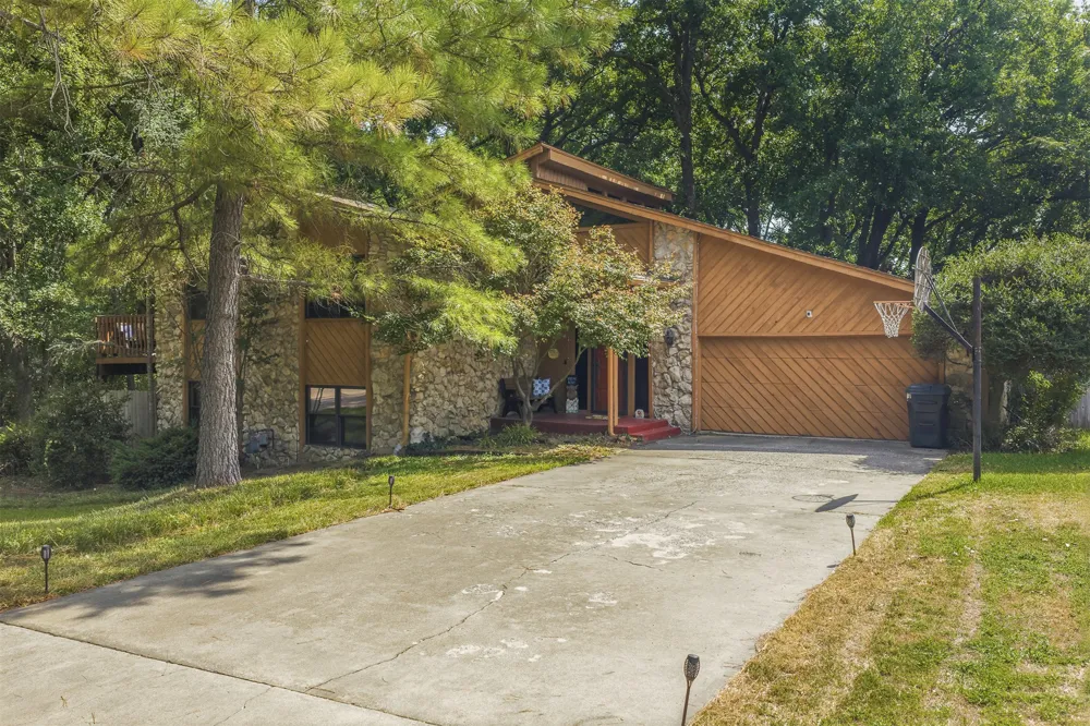 1409 Oakridge Road Ardmore, OK 73401