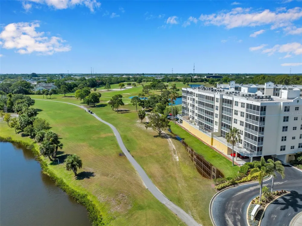 1200 COUNTRY CLUB DRIVE #3105 Largo, FL 33771