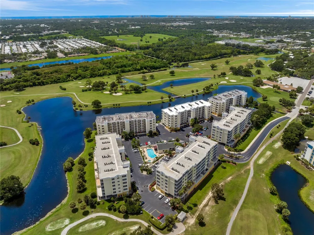 1200 COUNTRY CLUB DRIVE #3105 Largo, FL 33771