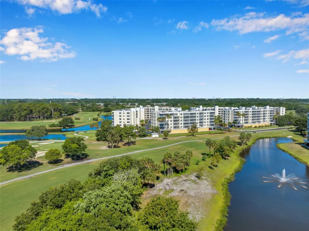 1200 COUNTRY CLUB DRIVE #3105 Largo, FL 33771
