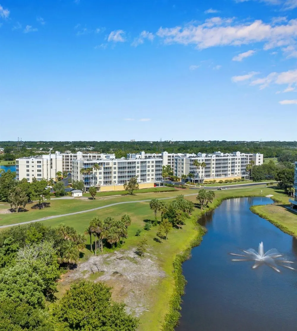1200 COUNTRY CLUB DRIVE #3105 Largo, FL 33771