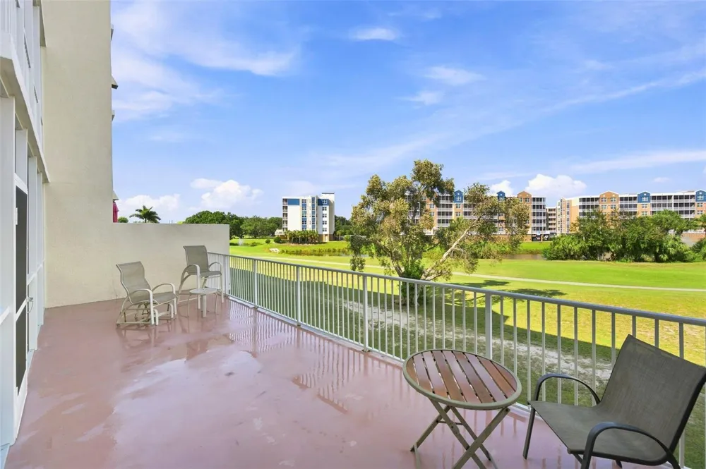 1200 COUNTRY CLUB DRIVE #3105 Largo, FL 33771