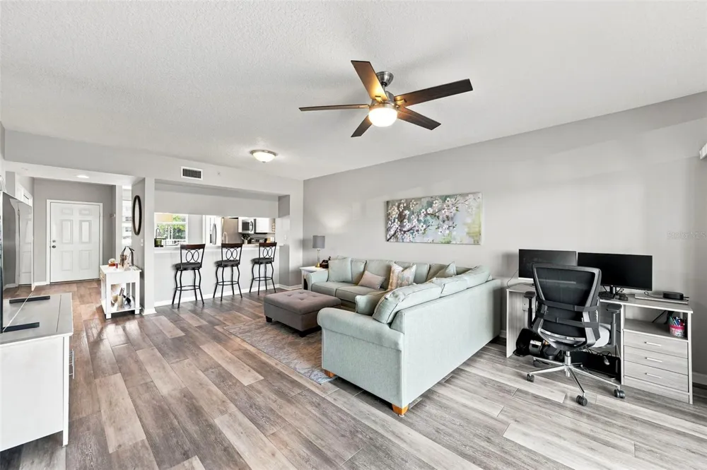 1200 COUNTRY CLUB DRIVE #3105 Largo, FL 33771