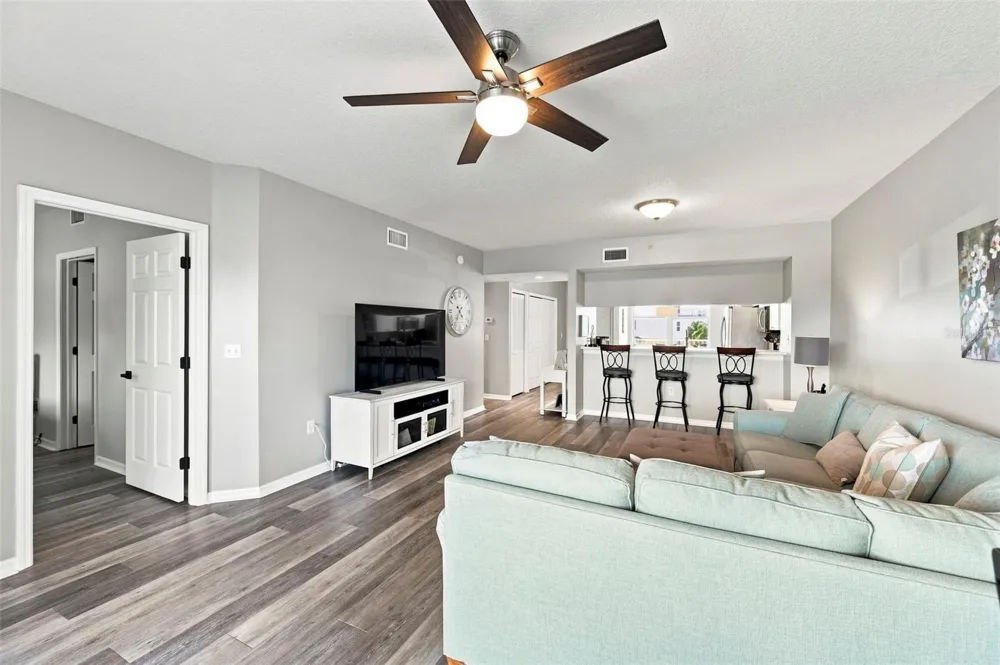 1200 COUNTRY CLUB DRIVE #3105 Largo, FL 33771