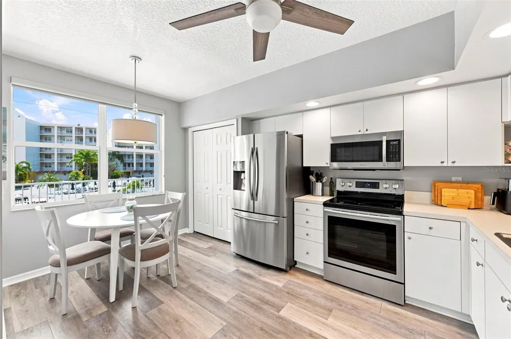 1200 COUNTRY CLUB DRIVE #3105 Largo, FL 33771