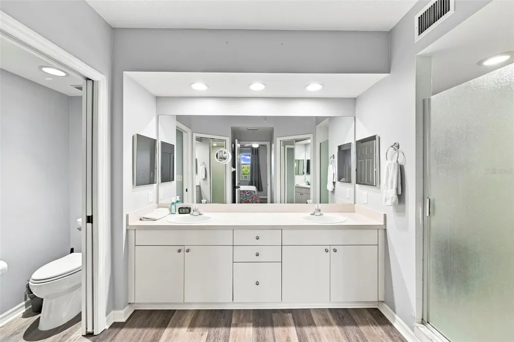 1200 COUNTRY CLUB DRIVE #3105 Largo, FL 33771
