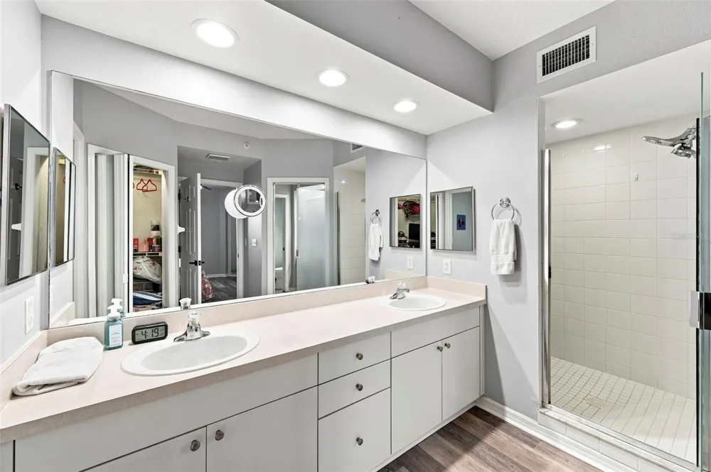 1200 COUNTRY CLUB DRIVE #3105 Largo, FL 33771