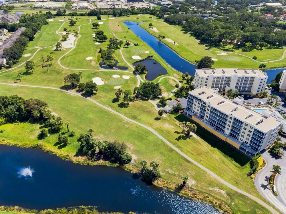 1200 COUNTRY CLUB DRIVE #3105 Largo, FL 33771