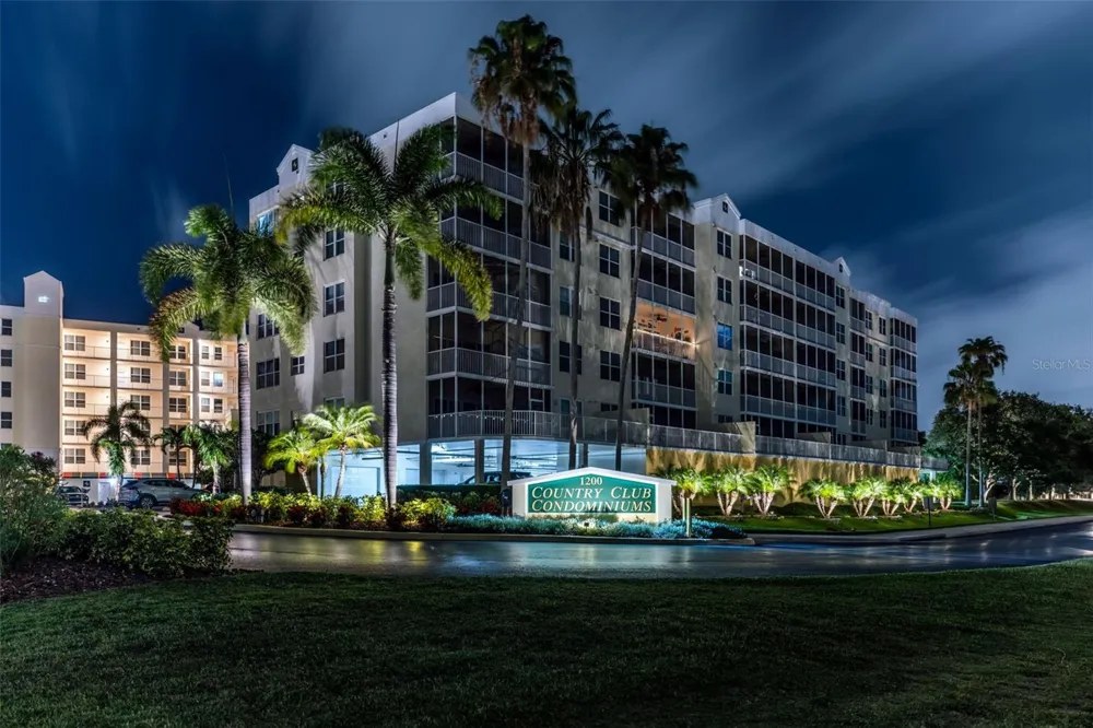 1200 COUNTRY CLUB DRIVE #3105 Largo, FL 33771