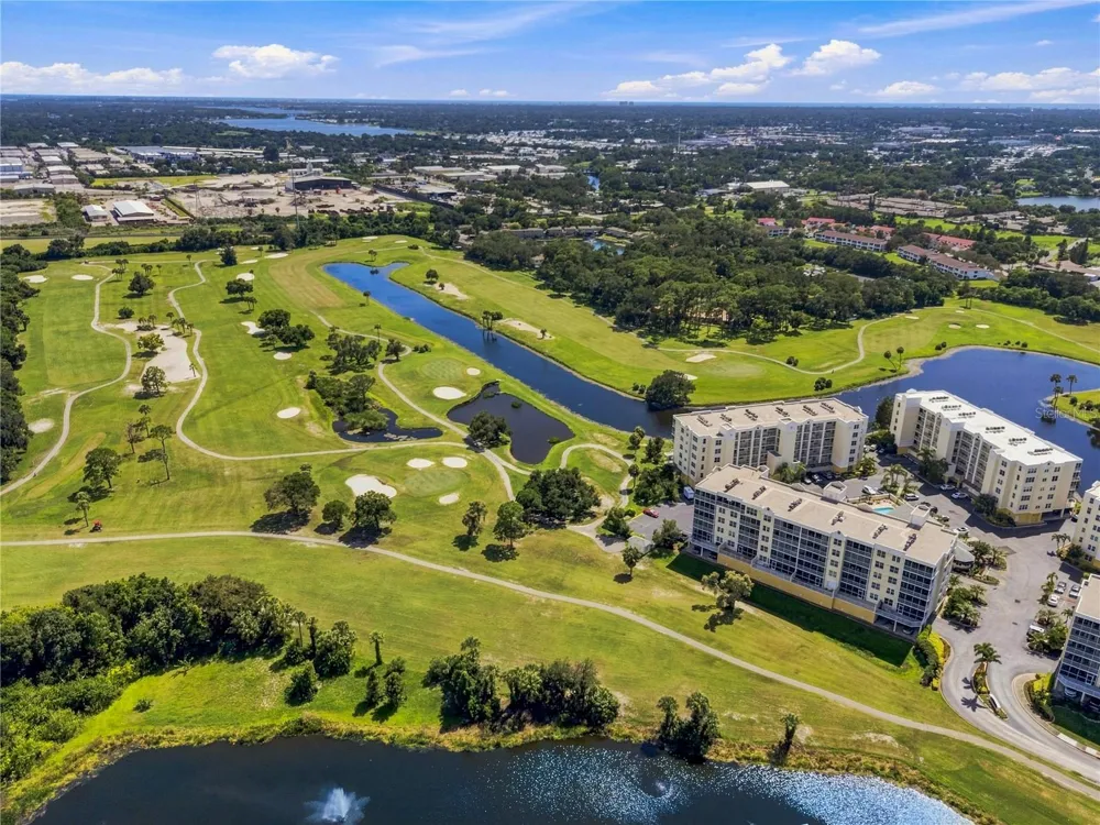 1200 COUNTRY CLUB DRIVE #3105 Largo, FL 33771