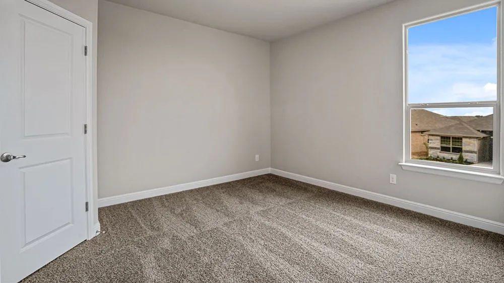 121 RINGTRAIL DRIVE Rhome, TX 76078