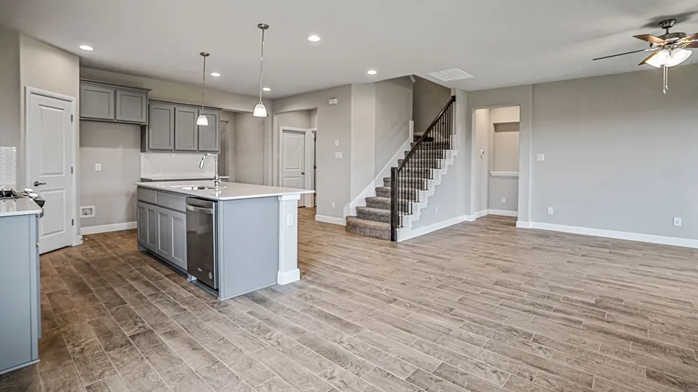 121 RINGTRAIL DRIVE Rhome, TX 76078